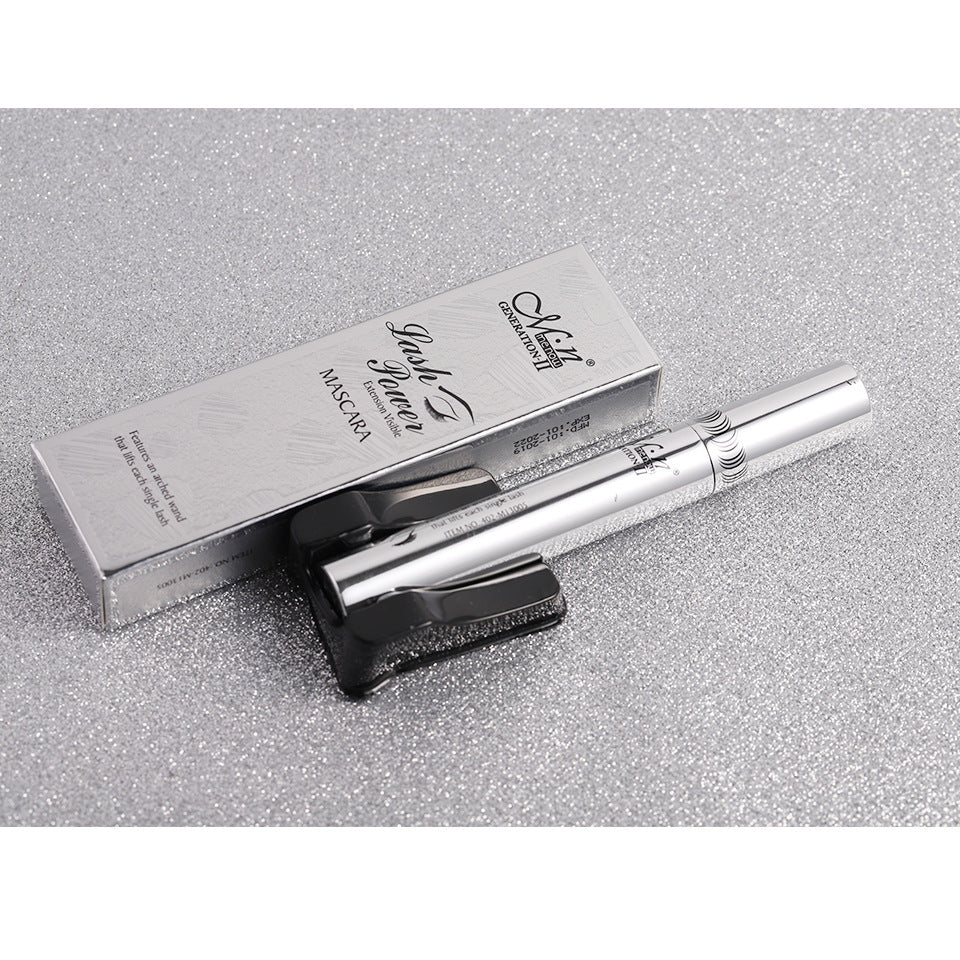 Lash Boosting Waterproof Mascara